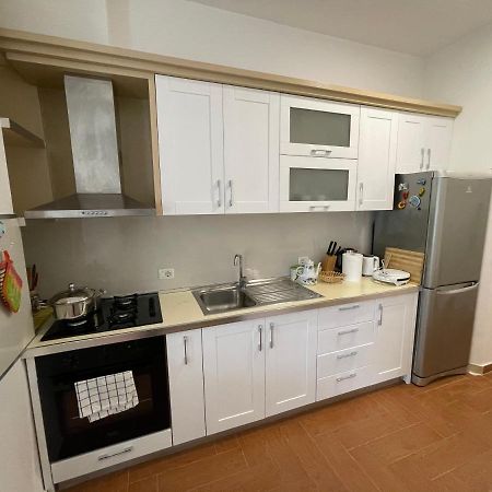 Gjiri Lalzit Apartment Durrës Eksteriør billede